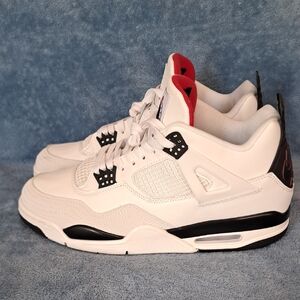 Air Jordan 4 Flight Club